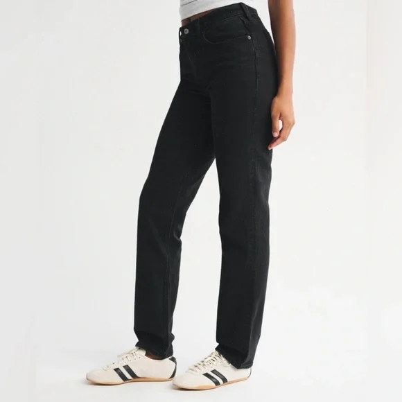 Abercrombie & Fitch Women's
Curve Love Mid Rise 90s Straight Black Jean Size 26 - Picture 5 of 6